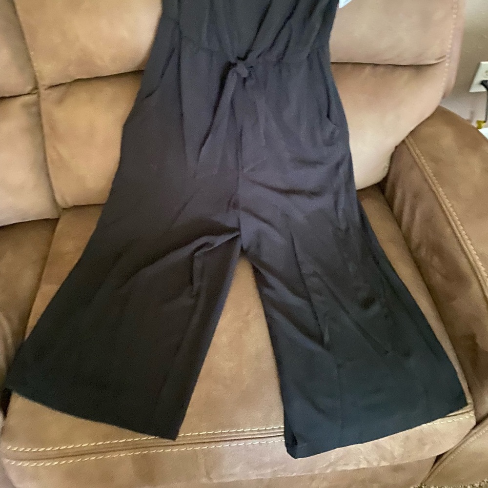 Cute jumper wide leg . New with tags